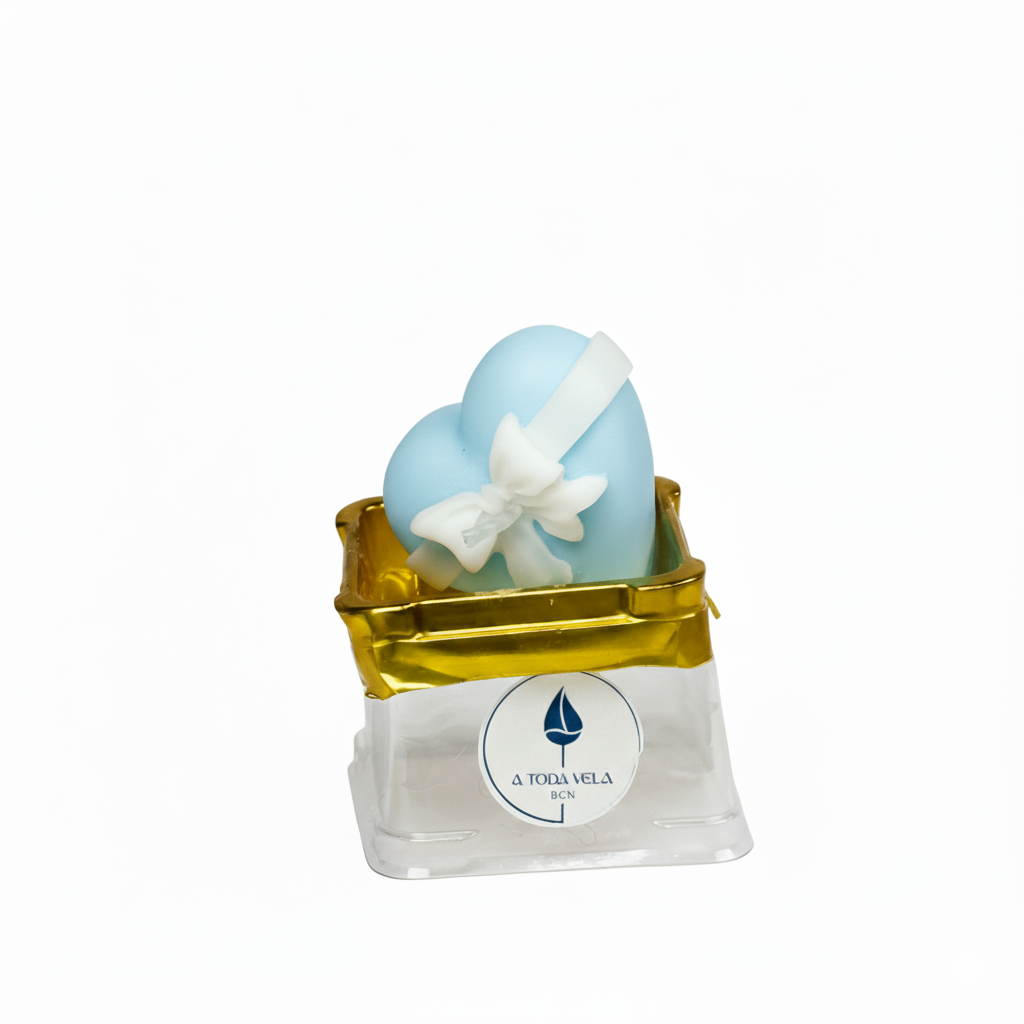 Souvenir Vela Corazón azul celeste, con lazo blanco. Regalo de lujo para Primera Comunión o Bautizo de niño. Empaque elegante y sostenible.