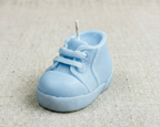 Vela recuerdo para Bautizo o Baby Shower forma zapatilla bebé azul pastel
