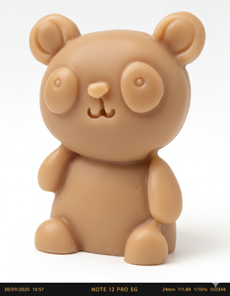 Vela Osito Panda infantil en cera. Figura de lujo 100% ecológica, souvenir adorable para cumpleaños de niños y fiestas temáticas de animales.