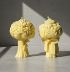 Vela Ramo de Flores Bouquet Escultura de lujo, color amarillo pálido. Detalle ecológico para Quinceañera, regalo artesanal y sostenible.